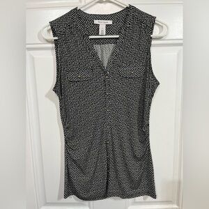 2/$40 White House Black Market Sleeveless Herringbone Blouse Women’s Small